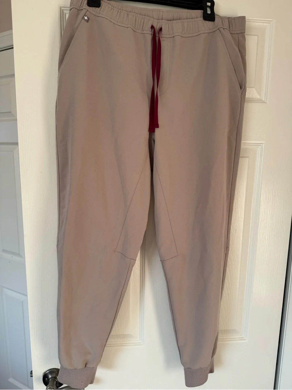 Men’s Figs Tansen Joggers with Burgundy Drawcord